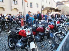 Vzpomínková motocyklová Soutěž Šumavou.