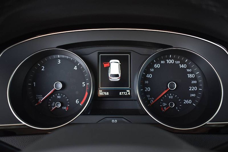 Volkswagen Passat Variant (2023) 2.0TDI 110kW DSG , Tažné - fotka 22 z 27