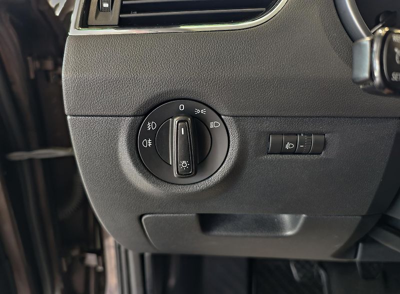 Škoda Octavia KOMBI 1.2 TSi 77kW VÝHŘEVY PDC - fotka 20 z 22