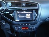 Kia Ceed (2018) Gold 1.6 GDI, Serv.kniha, Navi - náhled 12