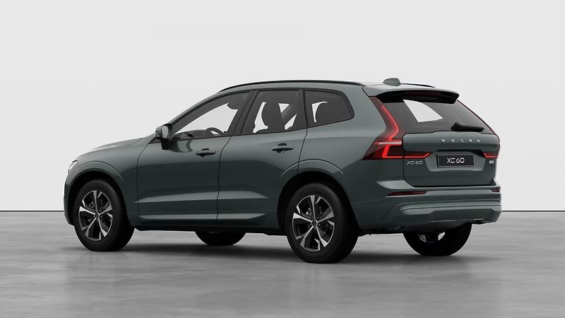 Volvo XC60 (2026) B5 2.0L 250+14 HP AT8 FWD PLUS - fotka 6 z 7