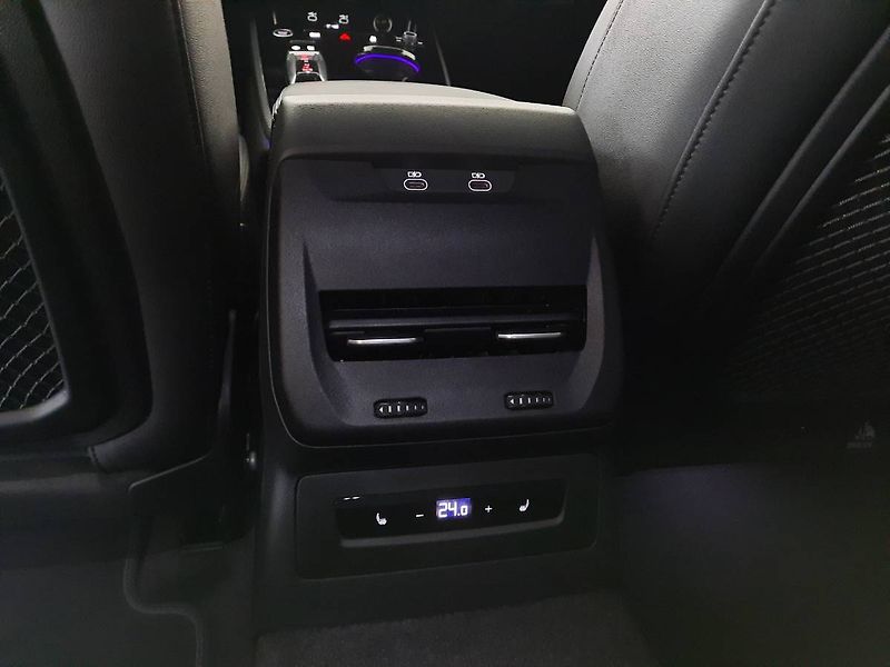 Audi A5 (2025) 2.0 TDI quattro (150kW/204k) S - fotka 25 z 29