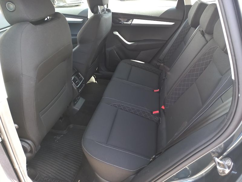 Škoda Karoq (2019) 2.0TDi 110kW 4x4 DSG ČR DPH - fotka 11 z 23