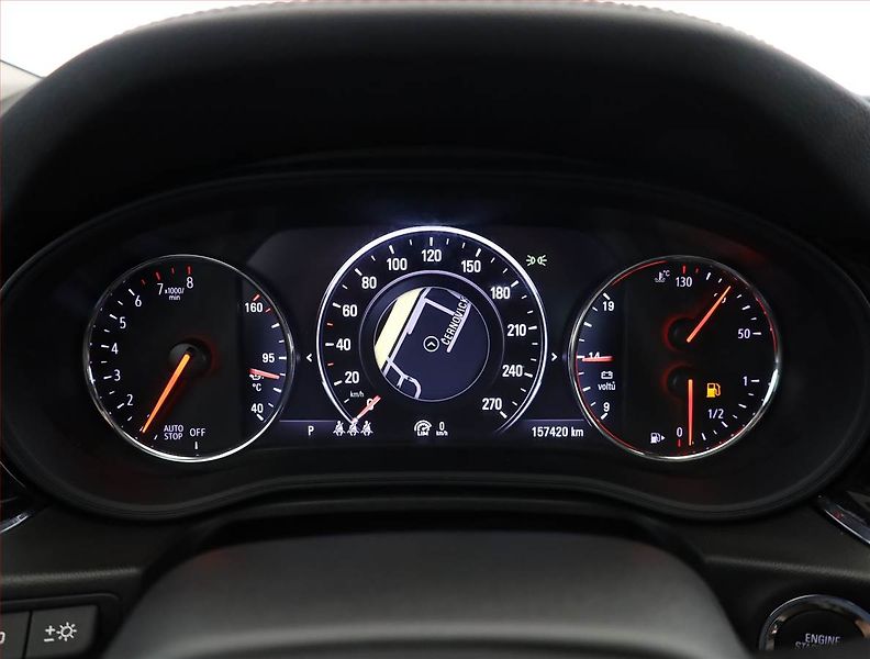 Opel Insignia (2017) OPC Line 2.0 Turbo 4x4, 4X4 - fotka 9 z 20