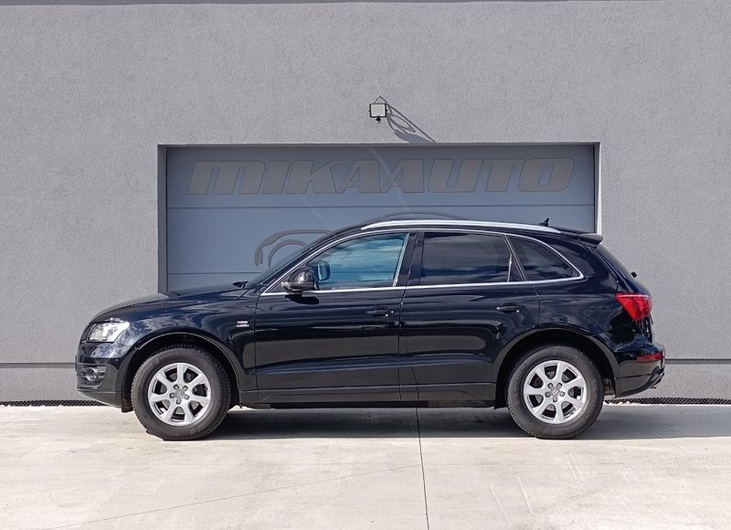 Audi Q5 2.0TDI QUATTRO S-LINE ČR - fotka 8 z 31