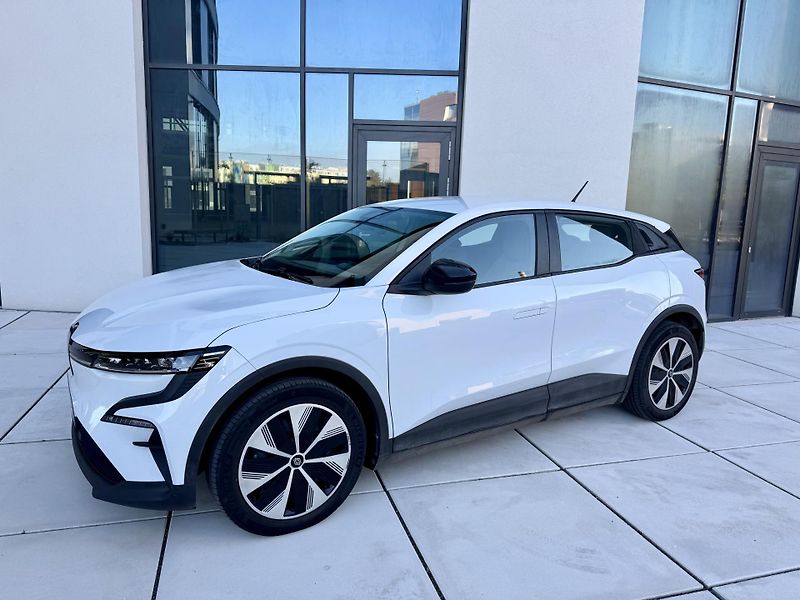 Renault Mégane (2023) E TECH Evolution EV60 1MAJITEL - fotka 8 z 40