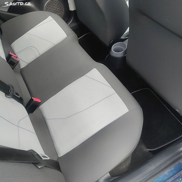 Seat Ibiza KRÁSNÁ,65KM,SERVISKA,1MAJ71LET - fotka 7 z 23