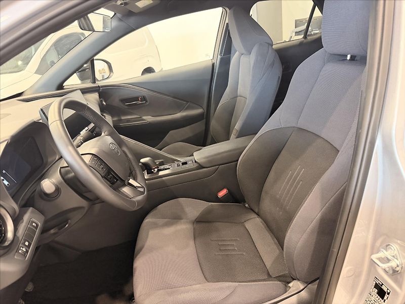 Toyota C-HR 1,8 Style  (140k) Hybrid - fotka 13 z 15