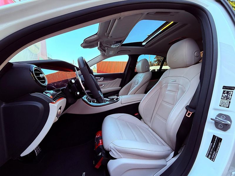 Mercedes-Benz Třídy E E 63 S 4MATIC+, ČR, 1.Maj - fotka 21 z 39