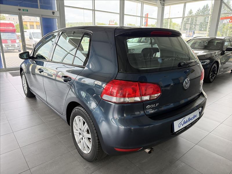 Volkswagen Golf 1,2   TSI 77kW,COMFORT,SERVISK - fotka 4 z 25