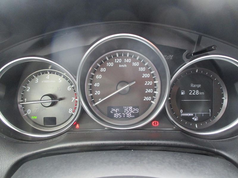 Mazda CX-5 2.0i 121kW*NAVI*VÝHŘEV*TAŽNÉ Z - fotka 16 z 50