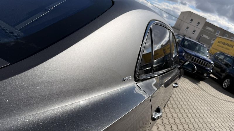 Bentley Flying Spur (2016) 6.0 W12,630PS-335KM/HOD,KRÁSNÝ - fotka 43 z 55