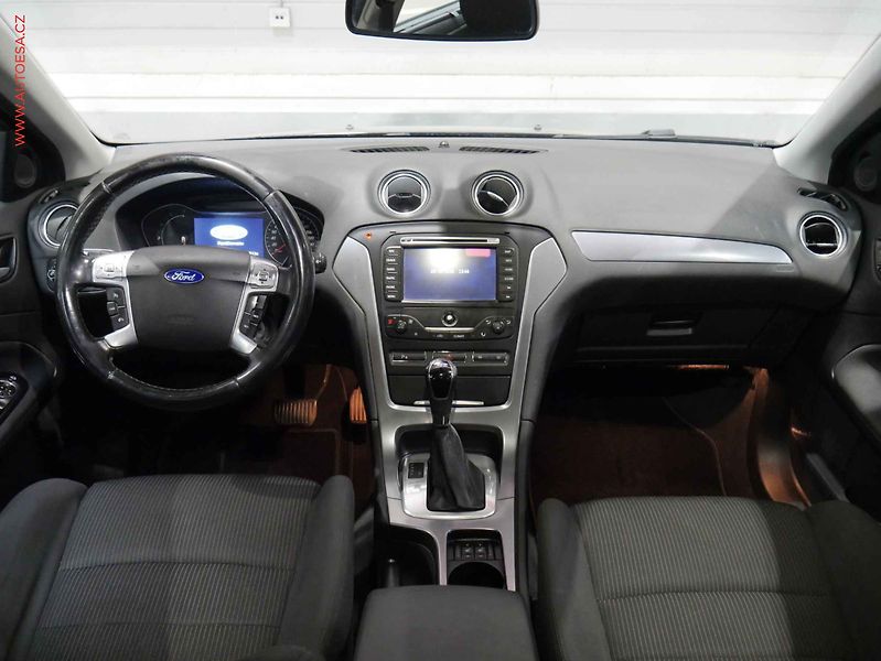 Ford Mondeo (2013) 2.0 TDCI, AT, Klima - fotka 8 z 18