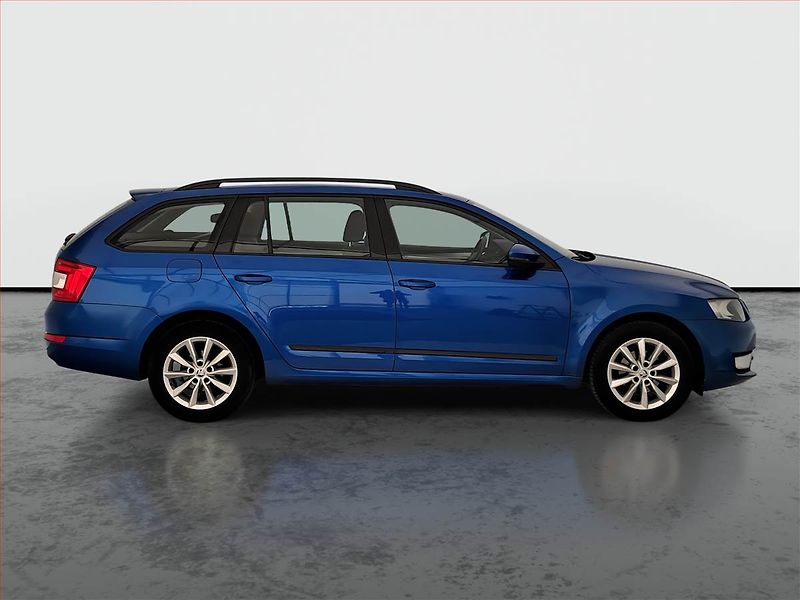 Škoda Octavia (2014) Style 1.6 TDI, Serv.kniha - fotka 6 z 16