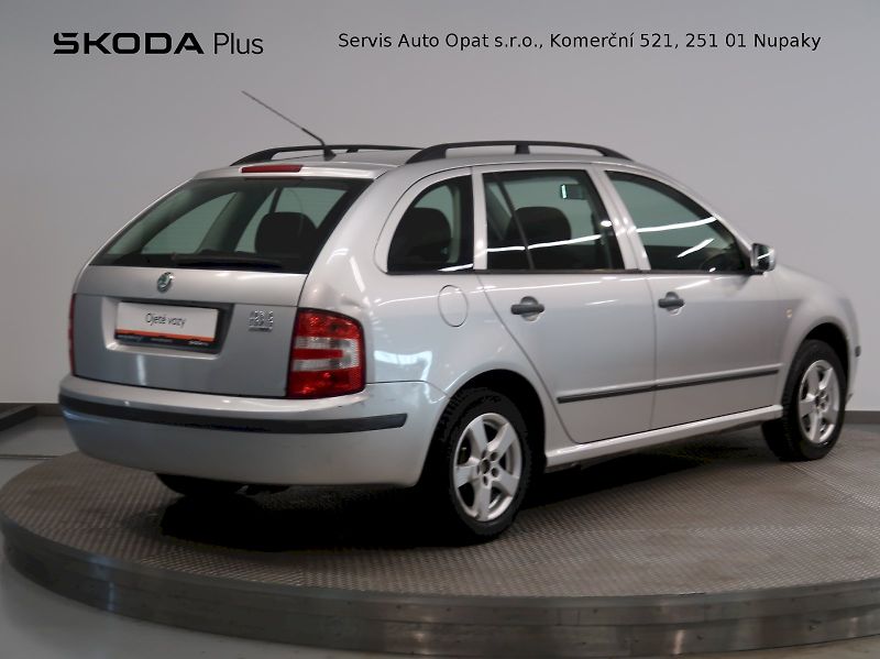 Škoda Fabia (2005) AMBIENTE 1,4i 16V 55KW KLIMA - fotka 2 z 23