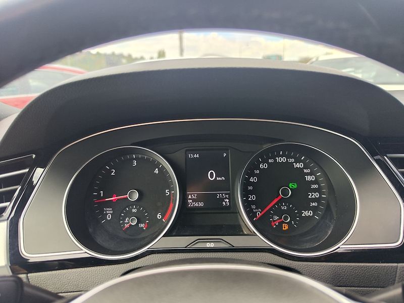 Volkswagen Passat 2.0 TDI/110kW Comfortline DSG - fotka 15 z 32