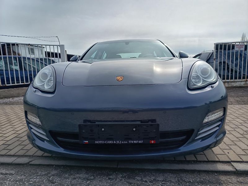 Porsche Panamera (2010) 3.6 220kw 4x4 Top!!! - fotka 2 z 60