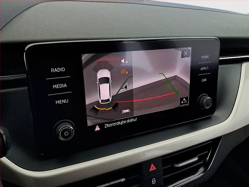 Škoda Scala (2019) 1.0 TSI, Tempomat - fotka 20 z 20