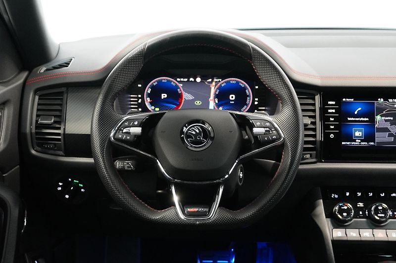 Škoda Kodiaq 2.0TSI,180kW,RS,1MAJ,ČR,NZ.TOP - fotka 22 z 42