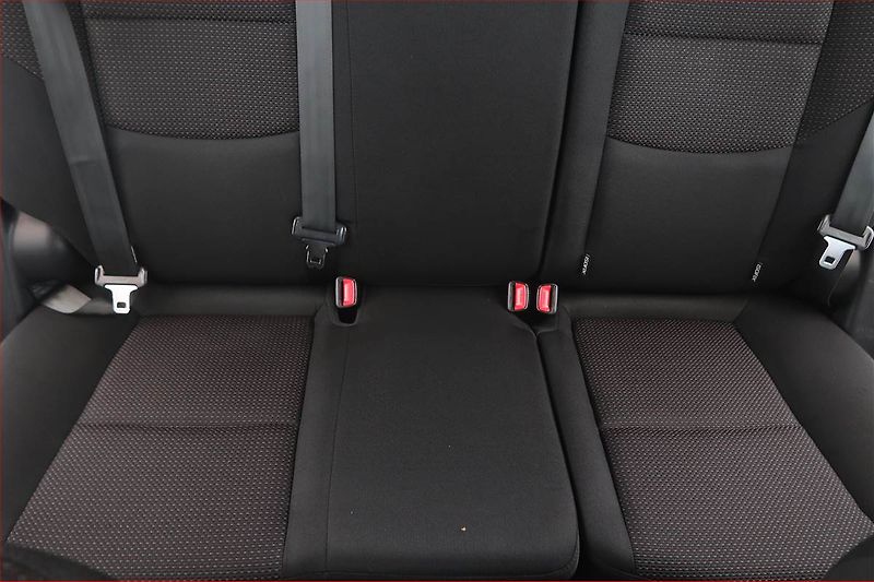 Hyundai i30 (2011) 1.4 CVVT, ČR,1.maj, Tempomat - fotka 10 z 15