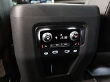 GMC Yukon (2021) 6.2 XL Denali Ultimate Air 4WD - náhled 40