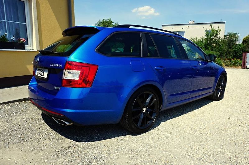 Škoda Octavia (2015) CHALLENGE RS 2,0 TDI 135 kW - fotka 4 z 50