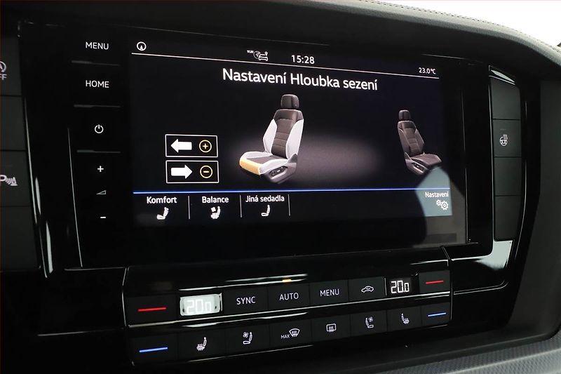 Volkswagen Touareg (2020) 3.0 TDI, 4x4, Vzduch, ACC - fotka 22 z 34