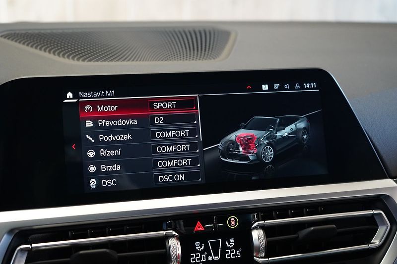 BMW M4 Competition xDrive Convertible - fotka 29 z 45