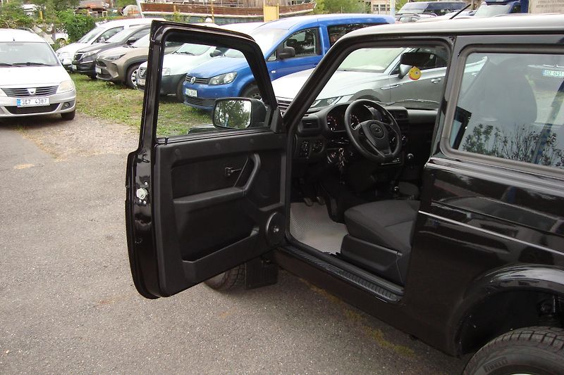 Lada Niva (2026) LEGEND, 1.7i,4x4,Nové,STK 8/28 - fotka 25 z 63