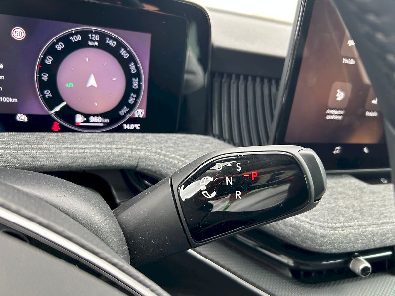 Škoda Superb (2025) COMBI SELEC TD 110/2.0 A7F - fotka 30 z 32