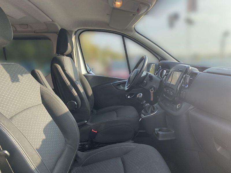 Opel Vivaro 1.6 CDTI 107 kW - fotka 18 z 23