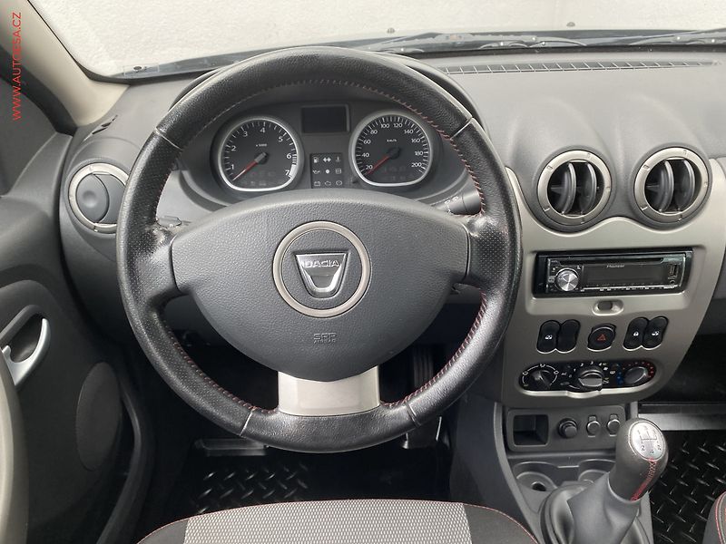 Dacia Duster (2013) 1.6 i, ČR, AC - fotka 11 z 13