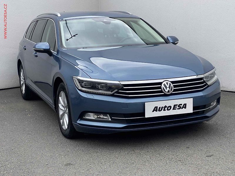 Volkswagen Passat (2015) 2.0TDi, DSG, LED, navi - fotka 1 z 20