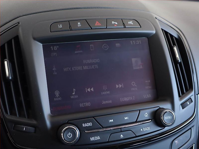 Peugeot 2008 (2021) Allure 1.2 PureTech, Automat - fotka 18 z 23