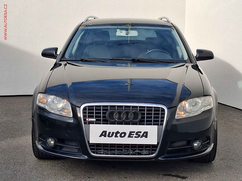 Audi A4 (2008) 2.0 TDi Quattro, Klima - fotka 2 z 15