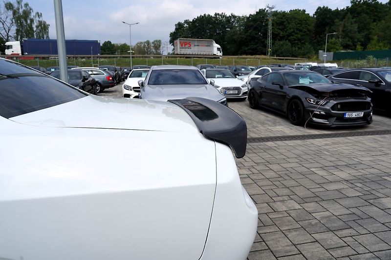 Dodge Challenger 5.7L V8 Hemi/Shaker/kůže/375 P - fotka 20 z 41