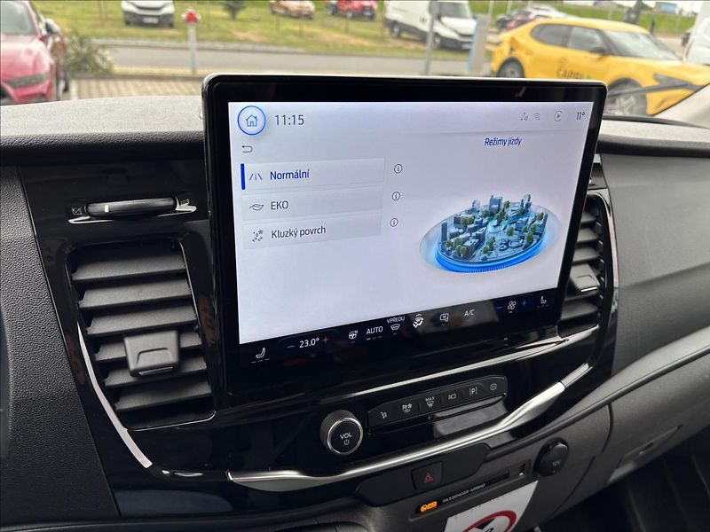 Ford Transit Trend L4 135kW 89kWh BEV - fotka 39 z 46