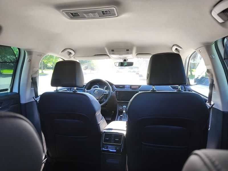 Škoda Superb (2016) 2.0TDI LAURIN a KLEMENT - fotka 12 z 21