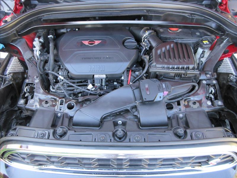 Mini Countryman 2,0 SD ALL4, JCW, Panorama, No - fotka 31 z 31