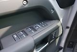 Land Rover Defender (2026) 110 X-Dynamic SE P300e       - náhled 15