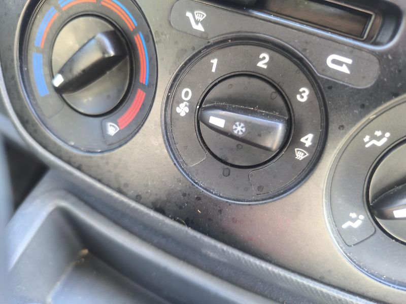Fiat Fiorino 1.4i,KRÁSNÉ,45KM,SERVISKA,1MAJ - fotka 11 z 21