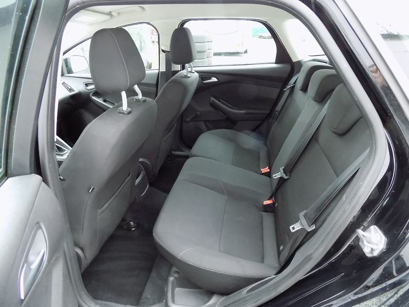 Ford Focus (2017) 1.0/Eco-Boost/Klimatizace/ - fotka 9 z 33
