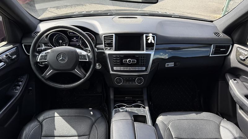 Mercedes-Benz Třídy M (2015) 350 CDI AMG PAKET  - fotka 13 z 27