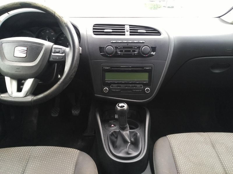 Seat Leon 1,6 TDI - fotka 8 z 29