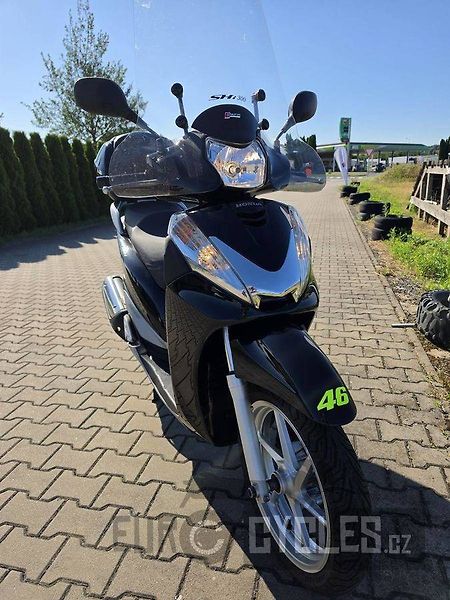 Honda SH 300i (2012) - fotka 3 z 16
