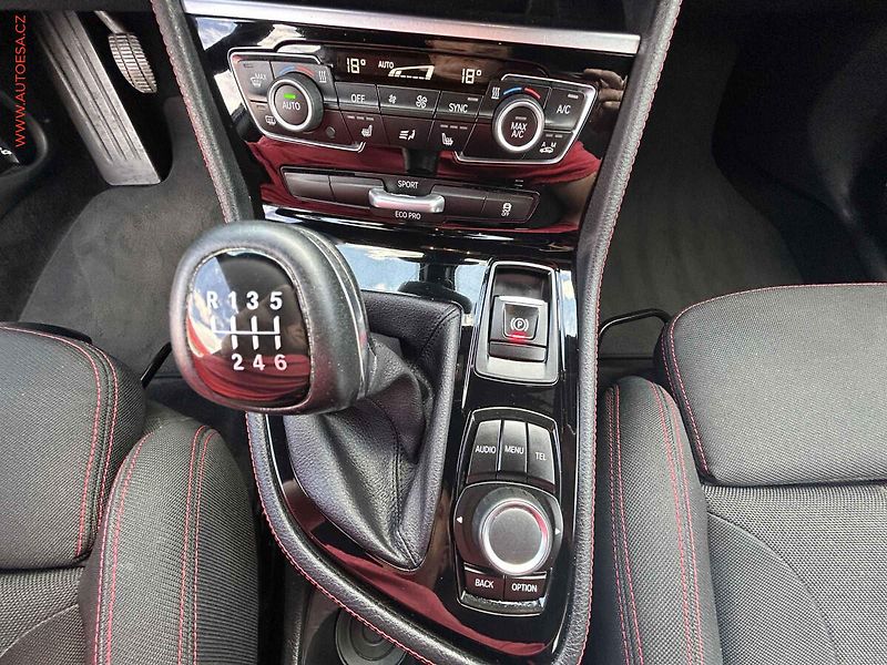 BMW Řada 2 (2016) 1.5i, ČR, autoAC, temp - fotka 15 z 19