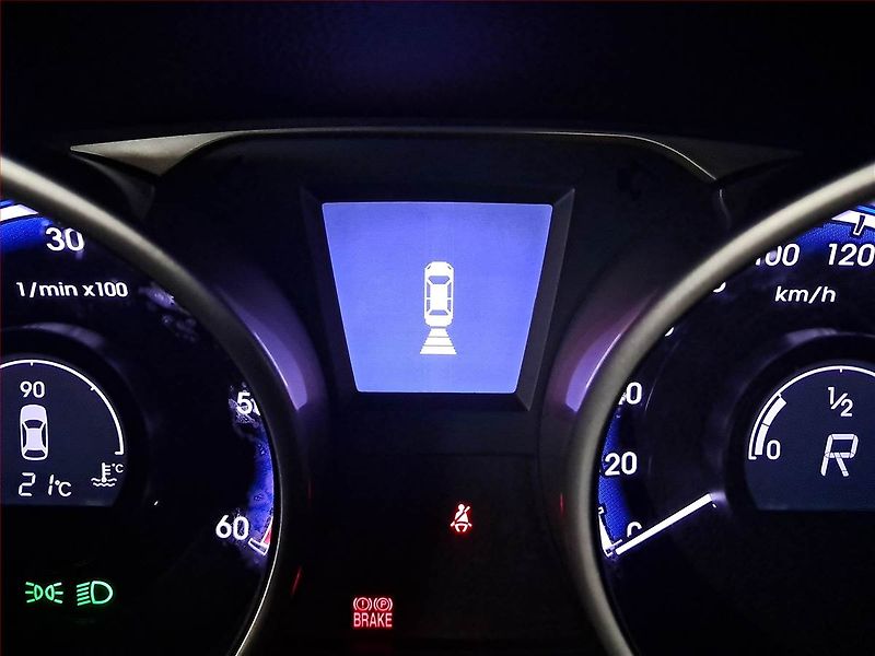 Hyundai ix35 (2010) 2.0 CRDi, 4X4, Automat - fotka 16 z 17