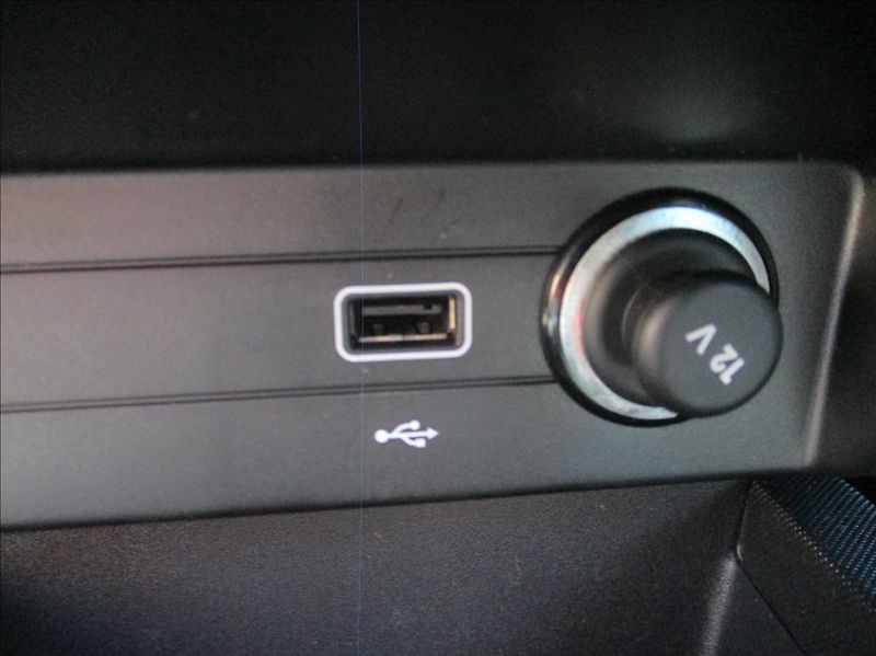 Škoda Fabia 1,0 TSI, serviska,1.maj,DPH,CZ - fotka 15 z 27