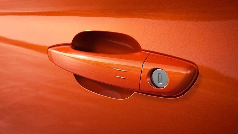 Opel šel cestou co nejnižší možné ceny, v základu nabízí tedy jediný motor.