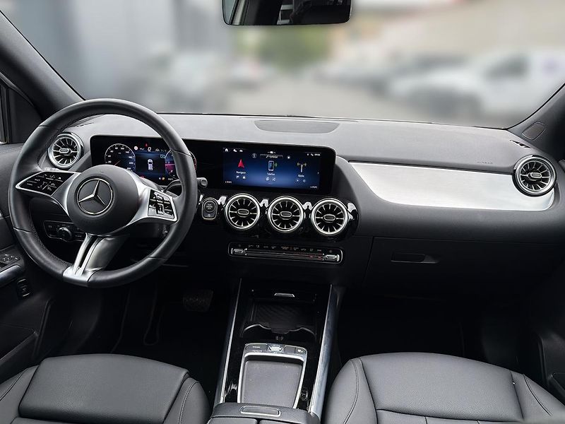 Mercedes-Benz GLA 200d 4MATIC, 1. majitel,CZ - fotka 11 z 17